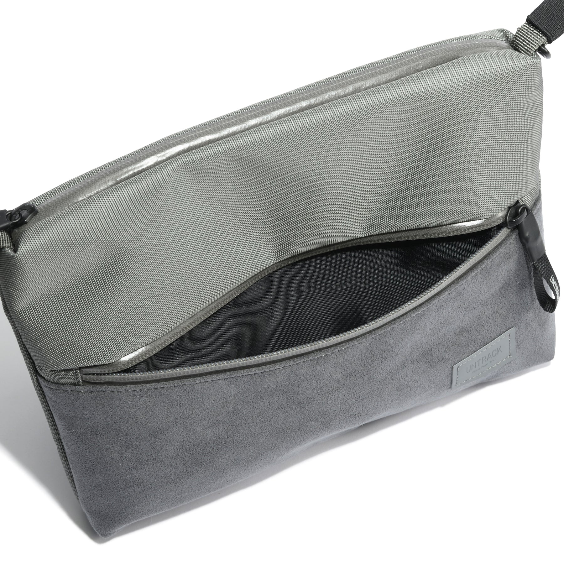 OUTDOOR / CE | Shoulder Bag S 60052