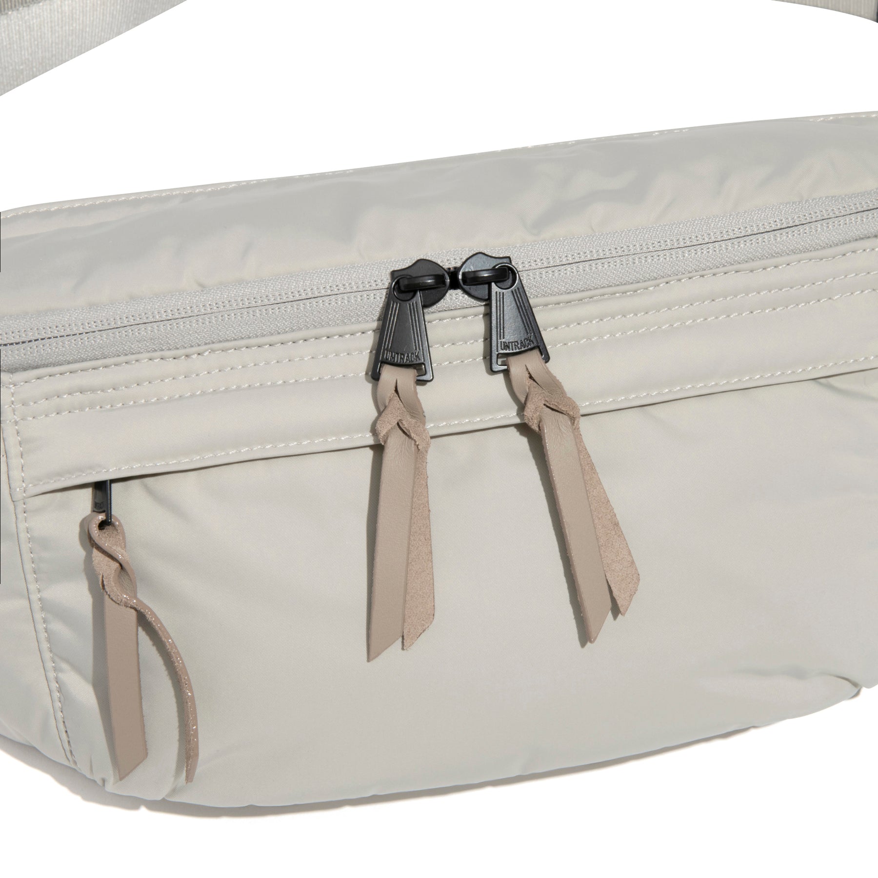 CITY / DS | Sling Bag M 60398