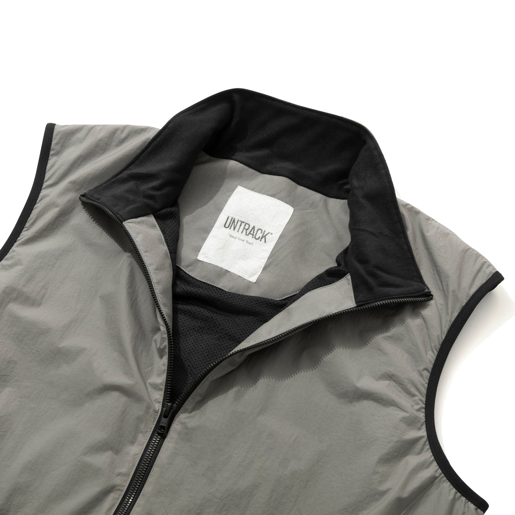 UT-M5A1b | Essential Feather Light Vest 60432