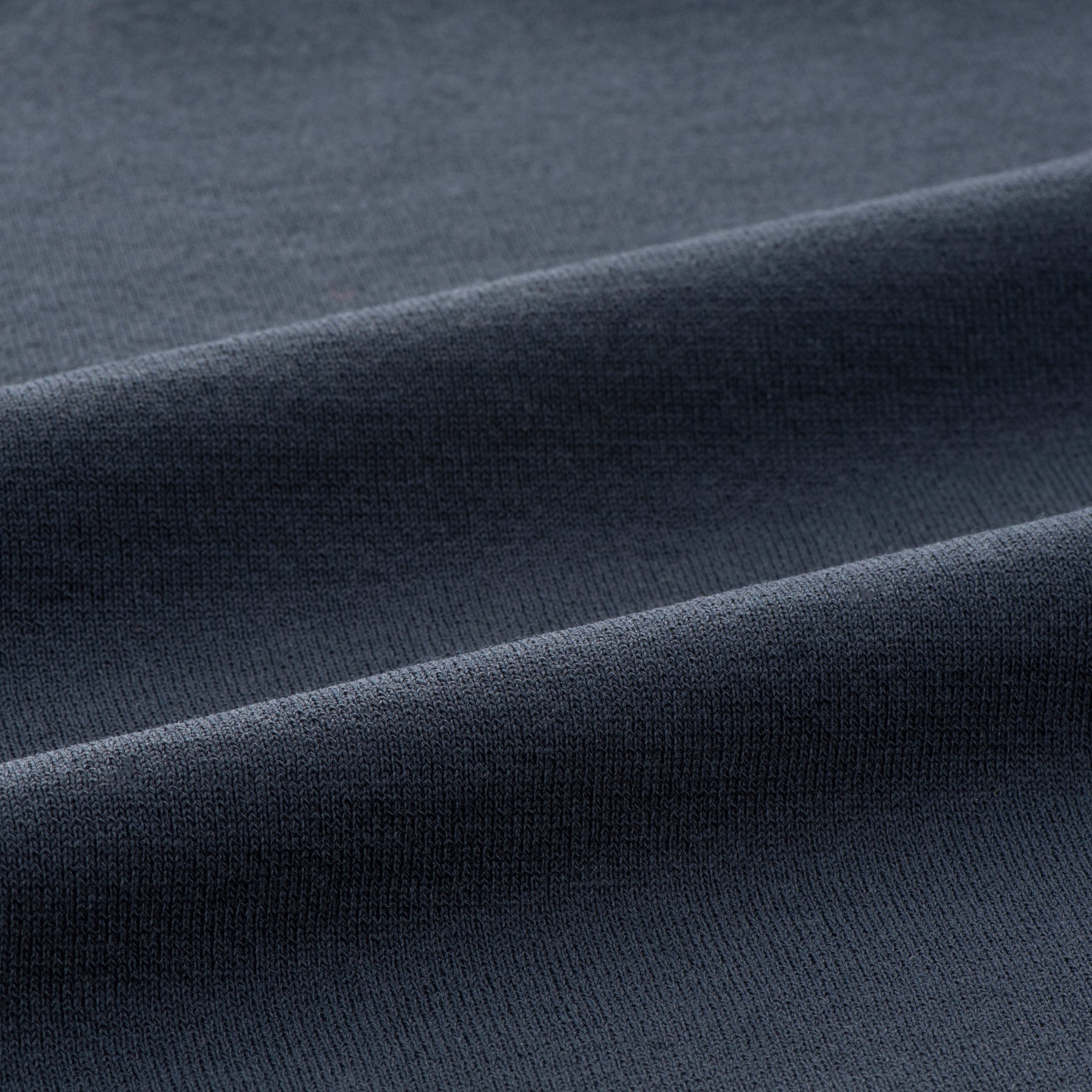UT-M5A4b | Wool-Tech Turtleneck Knit 60442