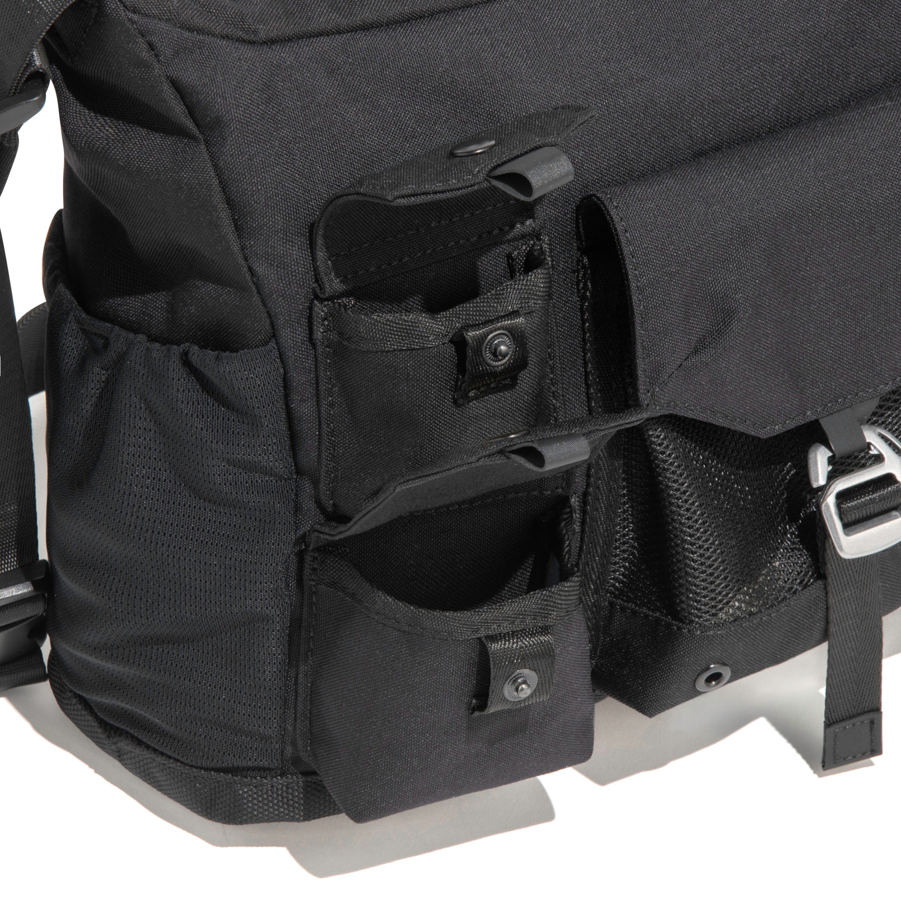 THE URBAN CLIMBER | Boat-Shaped Shoulder Bag 60524