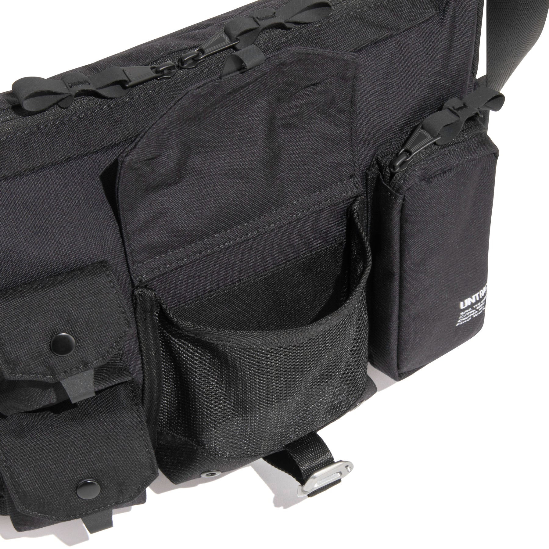 THE URBAN CLIMBER | Boat-Shaped Shoulder Bag 60524