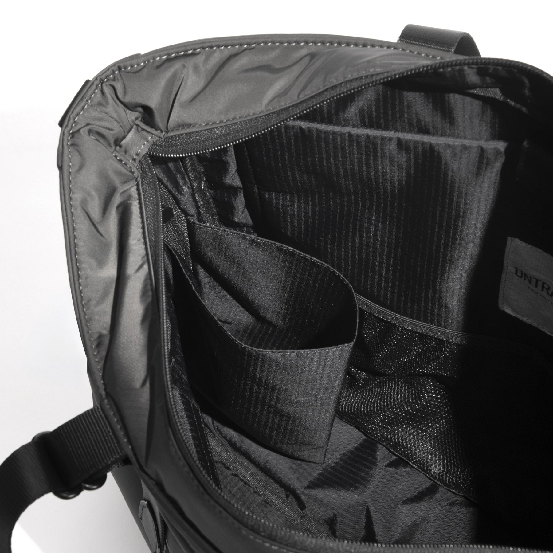 CITY / DS | Helmet Bag 60612